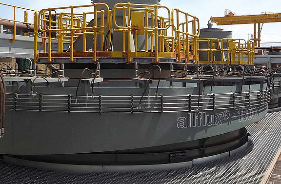 allflux® Wirbelschichtseparatoren in einer Nassaufbereitungsanlage zur Trennung mineralischer Stoffgemische in der Sand- und Erzaufbereitung